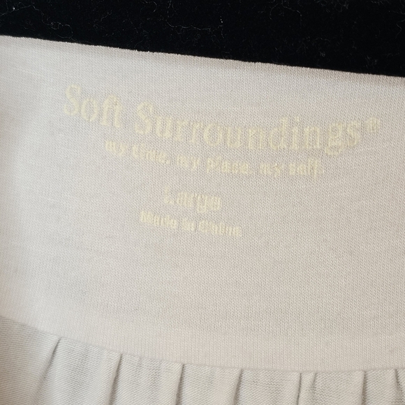 Soft Surroundings Rolled Sleeve Womens Tunic Shirt L Large V Neck Buttons White - Picture 5 of 12